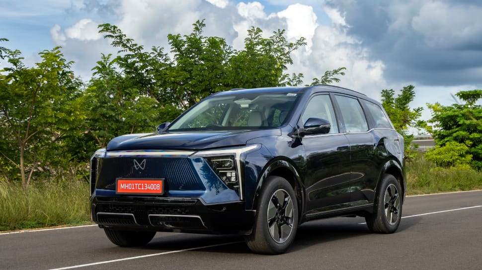 Mahindra XEV 9S Base Trim Features List – 3 Screens, Panoramic Sunroof, 20-80% Charge In 20 Mins & More | Auto News