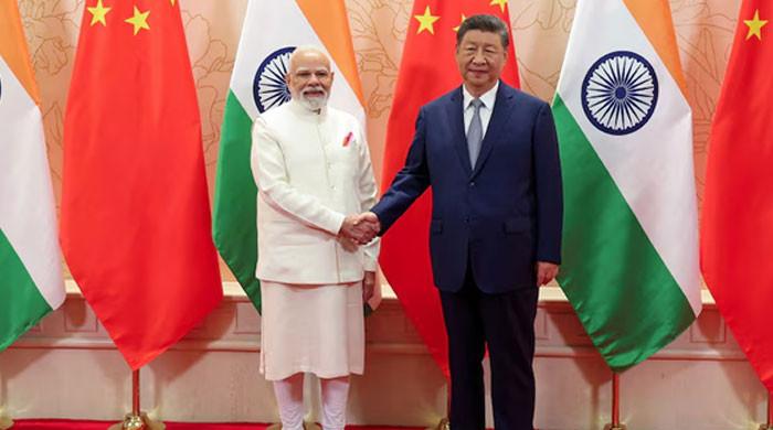 India streamlines visa rules in boost for Chinese professionals